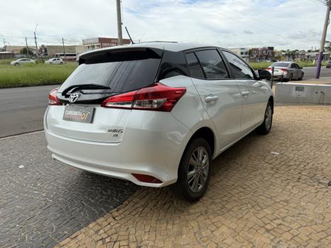 TOYOTA Yaris Hatch 1.5 16V 4P FLEX XL PLUS CONNECT MULTIDRIVE AUTOM�TICO CVT, Foto 12