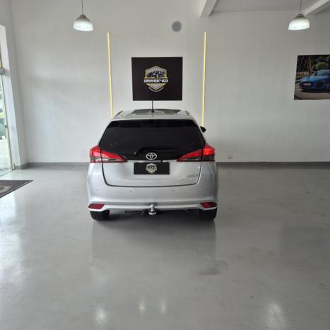 TOYOTA Yaris Hatch 1.3 16V 4P FLEX XL PLUS TECH MULTIDRIVE AUTOM�TICO CVT, Foto 6