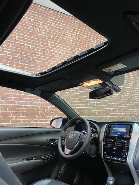 TOYOTA Yaris Hatch 1.5 16V 4P FLEX XLS CONNECT MULTIDRIVE AUTOM�TICO CVT, Foto 6