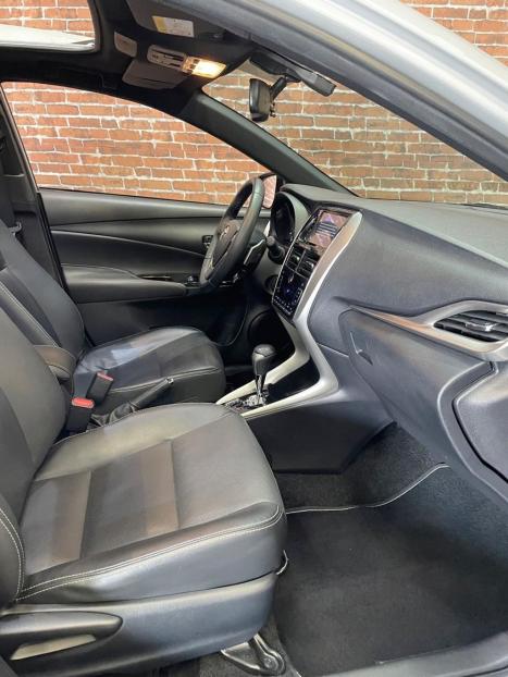 TOYOTA Yaris Hatch 1.5 16V 4P FLEX XLS CONNECT MULTIDRIVE AUTOM�TICO CVT, Foto 9