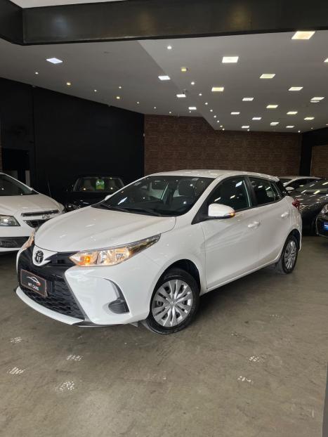 TOYOTA Yaris Hatch 1.5 16V 4P FLEX XL MULTIDRIVE AUTOM�TICO CVT, Foto 2