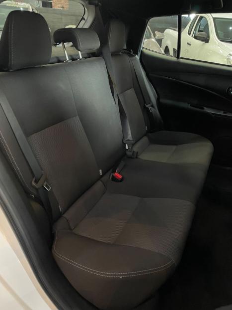 TOYOTA Yaris Hatch 1.5 16V 4P FLEX XL MULTIDRIVE AUTOM�TICO CVT, Foto 10