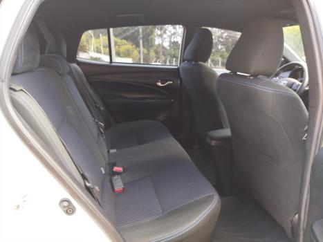 TOYOTA Yaris Hatch 1.3 16V 4P FLEX XL PLUS TECH MULTIDRIVE AUTOM�TICO CVT, Foto 13