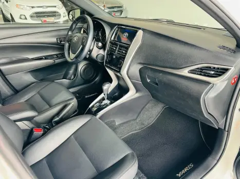 TOYOTA Yaris Hatch 1.5 16V 4P FLEX XLS MULTIDRIVE AUTOM�TICO CVT, Foto 17