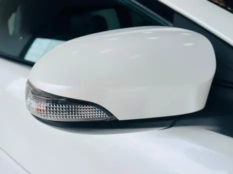 TOYOTA Yaris Hatch 1.5 16V 4P FLEX XLS MULTIDRIVE AUTOM�TICO CVT, Foto 21