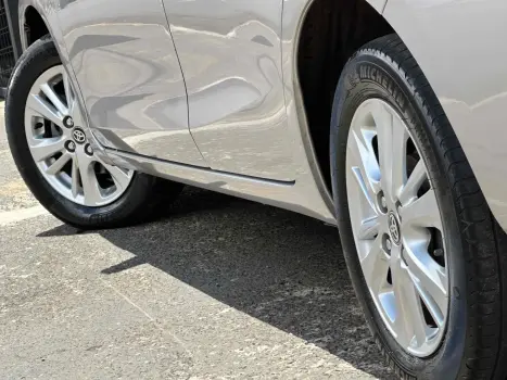 TOYOTA Yaris Hatch 1.5 16V 4P FLEX XL MULTIDRIVE AUTOM�TICO CVT, Foto 14