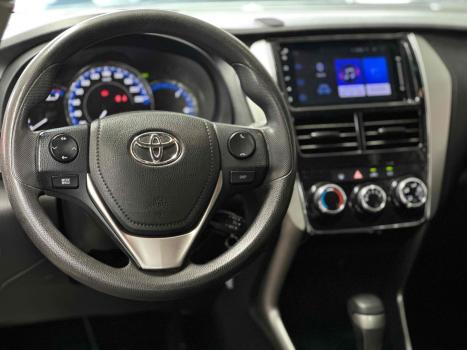 TOYOTA Yaris Hatch 1.5 16V 4P FLEX XL MULTIDRIVE AUTOM�TICO CVT, Foto 15