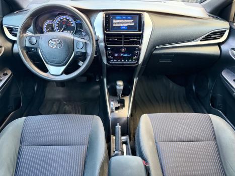 TOYOTA Yaris Hatch 1.5 16V 4P FLEX XL PLUS CONNECT MULTIDRIVE AUTOM�TICO CVT, Foto 3