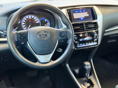 TOYOTA Yaris Hatch 1.5 16V 4P FLEX XL PLUS CONNECT MULTIDRIVE AUTOM�TICO CVT, Foto 6