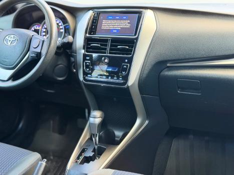 TOYOTA Yaris Hatch 1.5 16V 4P FLEX XL PLUS CONNECT MULTIDRIVE AUTOM�TICO CVT, Foto 7