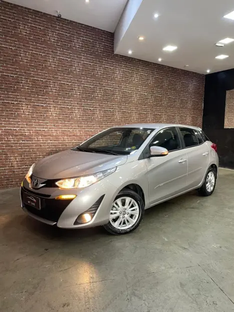 TOYOTA Yaris Hatch 1.3 16V 4P FLEX XL MULTIDRIVE AUTOM�TICO CVT, Foto 4