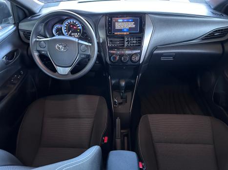 TOYOTA Yaris Hatch 1.5 16V 4P FLEX XL MULTIDRIVE AUTOM�TICO CVT, Foto 7