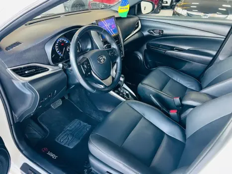 TOYOTA Yaris Hatch 1.5 16V 4P FLEX XLS MULTIDRIVE AUTOM�TICO CVT, Foto 17
