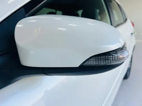 TOYOTA Yaris Hatch 1.5 16V 4P FLEX XLS MULTIDRIVE AUTOM�TICO CVT, Foto 21