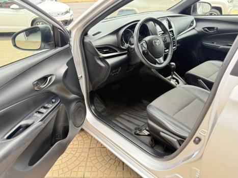 TOYOTA Yaris Hatch 1.5 16V 4P FLEX XS CONNECT MULTIDRIVE AUTOM�TICO CVT, Foto 11