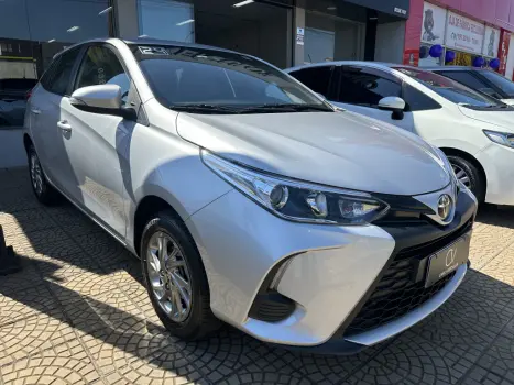 TOYOTA Yaris Hatch 1.5 16V 4P FLEX XS CONNECT MULTIDRIVE AUTOM�TICO CVT, Foto 4