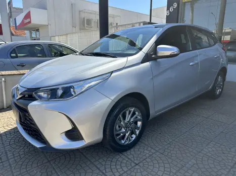 TOYOTA Yaris Hatch 1.5 16V 4P FLEX XS CONNECT MULTIDRIVE AUTOM�TICO CVT, Foto 2