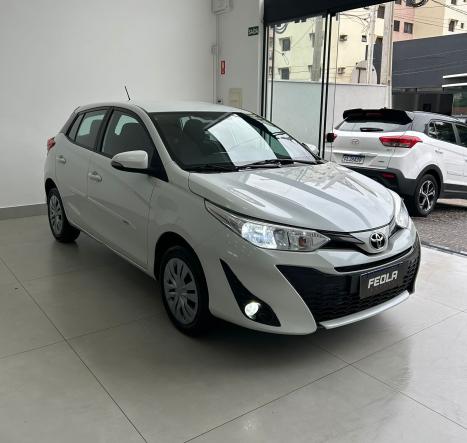 TOYOTA Yaris Hatch 1.3 16V 4P FLEX XL MULTIDRIVE AUTOM�TICO CVT, Foto 2