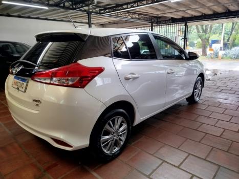 TOYOTA Yaris Hatch 1.5 16V 4P FLEX XL PLUS CONNECT MULTIDRIVE AUTOM�TICO CVT, Foto 5