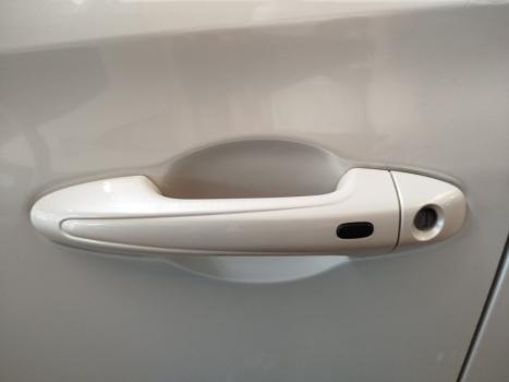 TOYOTA Yaris Hatch 1.5 16V 4P FLEX XL PLUS CONNECT MULTIDRIVE AUTOM�TICO CVT, Foto 14