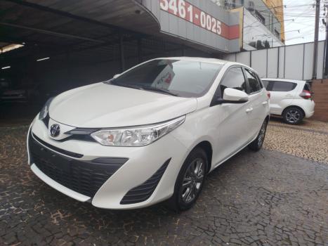 TOYOTA Yaris Hatch 1.5 16V 4P FLEX XL PLUS CONNECT MULTIDRIVE AUTOM�TICO CVT, Foto 2