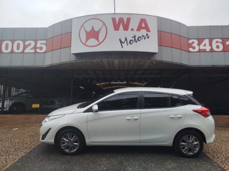 TOYOTA Yaris Hatch 1.5 16V 4P FLEX XL PLUS CONNECT MULTIDRIVE AUTOM�TICO CVT, Foto 3