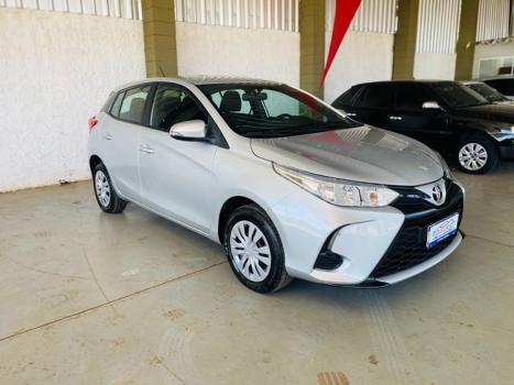 TOYOTA Yaris Hatch 1.5 16V 4P FLEX XL PLUS CONNECT MULTIDRIVE AUTOM�TICO CVT, Foto 2