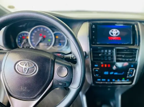 TOYOTA Yaris Hatch 1.5 16V 4P FLEX XL PLUS CONNECT MULTIDRIVE AUTOM�TICO CVT, Foto 19