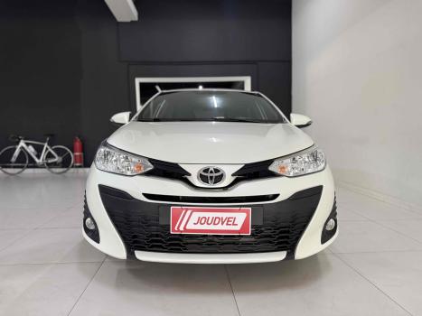 TOYOTA Yaris Hatch 1.3 16V 4P FLEX XL MULTIDRIVE AUTOM�TICO CVT, Foto 2