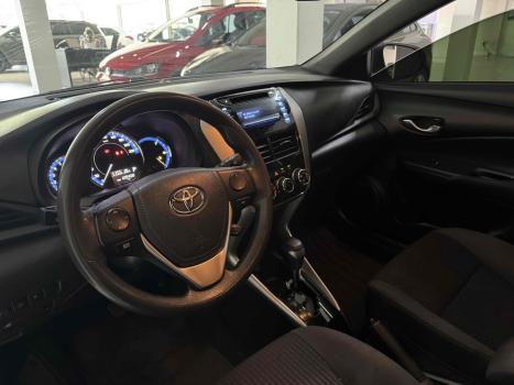 TOYOTA Yaris Hatch 1.3 16V 4P FLEX XL MULTIDRIVE AUTOM�TICO CVT, Foto 8