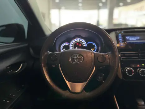 TOYOTA Yaris Hatch 1.3 16V 4P FLEX XL MULTIDRIVE AUTOM�TICO CVT, Foto 9