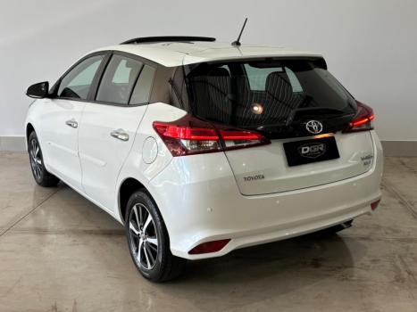 TOYOTA Yaris Hatch 1.5 16V 4P FLEX XLS CONNECT MULTIDRIVE AUTOM�TICO CVT, Foto 4