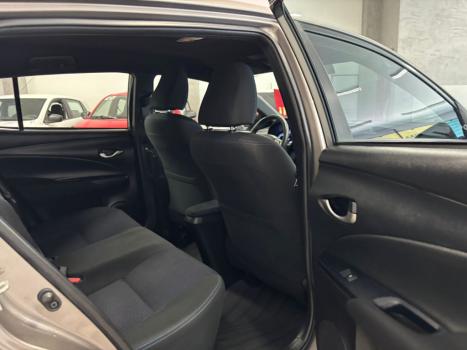 TOYOTA Yaris Hatch 1.3 16V 4P FLEX XL PLUS TECH MULTIDRIVE AUTOM�TICO CVT, Foto 9