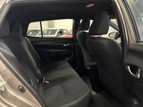 TOYOTA Yaris Hatch 1.3 16V 4P FLEX XL PLUS TECH MULTIDRIVE AUTOM�TICO CVT, Foto 10