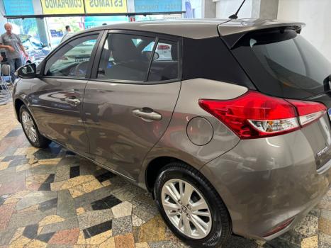 TOYOTA Yaris Hatch 1.3 16V 4P FLEX XL PLUS TECH MULTIDRIVE AUTOM�TICO CVT, Foto 11