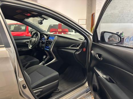 TOYOTA Yaris Hatch 1.3 16V 4P FLEX XL PLUS TECH MULTIDRIVE AUTOM�TICO CVT, Foto 12