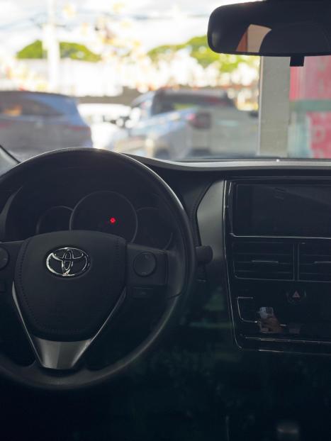 TOYOTA Yaris Hatch 1.5 16V 4P FLEX S MULTDRIVE AUTOM�TICO, Foto 3