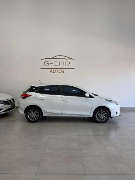 TOYOTA Yaris Hatch 1.5 16V 4P FLEX XS MULTIDRIVE AUTOM�TICO CVT, Foto 3