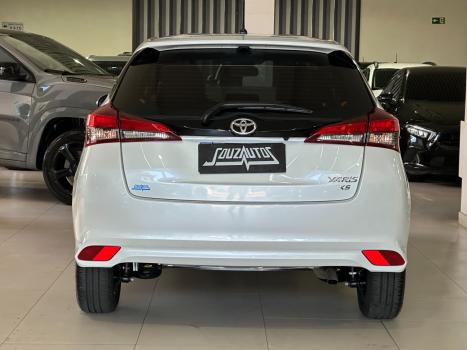 TOYOTA Yaris Hatch 1.5 16V 4P FLEX XS CONNECT MULTIDRIVE AUTOM�TICO CVT, Foto 4