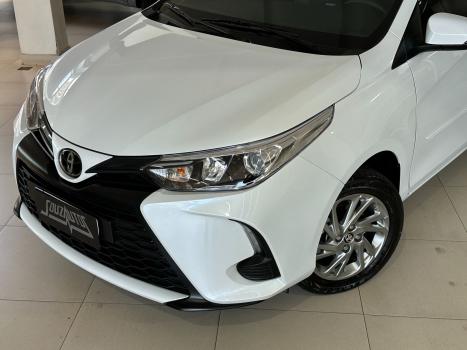 TOYOTA Yaris Hatch 1.5 16V 4P FLEX XS CONNECT MULTIDRIVE AUTOM�TICO CVT, Foto 5