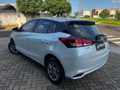 TOYOTA Yaris Hatch 1.5 16V 4P FLEX XS MULTIDRIVE AUTOM�TICO CVT, Foto 5