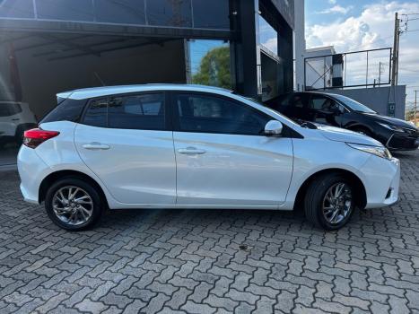 TOYOTA Yaris Hatch 1.5 16V 4P FLEX XS MULTIDRIVE AUTOM�TICO CVT, Foto 8