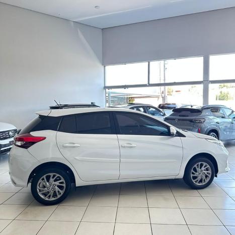 TOYOTA Yaris Hatch 1.5 16V 4P FLEX XS MULTIDRIVE AUTOM�TICO CVT, Foto 6