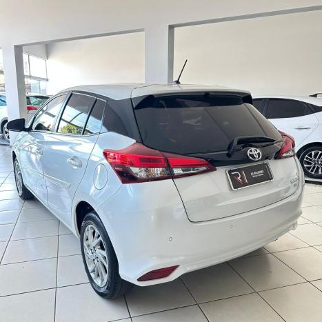 TOYOTA Yaris Hatch 1.5 16V 4P FLEX XS MULTIDRIVE AUTOM�TICO CVT, Foto 10