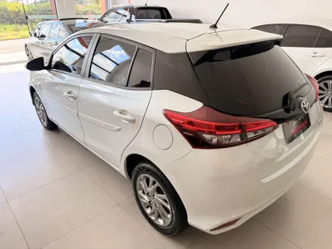 TOYOTA Yaris Hatch 1.5 16V 4P FLEX XS CONNECT MULTIDRIVE AUTOM�TICO CVT, Foto 9
