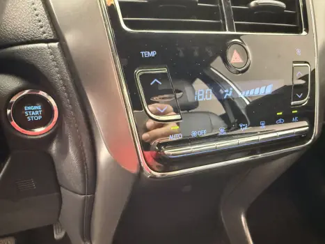 TOYOTA Yaris Hatch 1.5 16V 4P FLEX XS CONNECT MULTIDRIVE AUTOM�TICO CVT, Foto 12