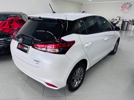 TOYOTA Yaris Hatch 1.5 16V 4P FLEX XS MULTIDRIVE AUTOM�TICO CVT, Foto 8