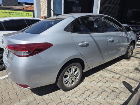 TOYOTA Yaris Hatch 1.5 16V 4P FLEX XL MULTIDRIVE AUTOM�TICO CVT, Foto 2