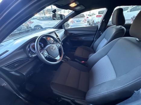 TOYOTA Yaris Hatch 1.5 16V 4P FLEX XL MULTIDRIVE AUTOM�TICO CVT, Foto 3