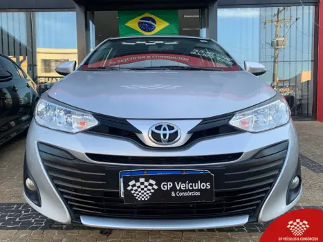 TOYOTA Yaris Hatch 1.5 16V 4P FLEX XL MULTIDRIVE AUTOM�TICO CVT, Foto 2